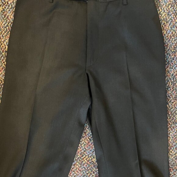 Strellson Charcoal Suit, men's size 38R Jacket and 30x32 Pants - Picture 9 of 10